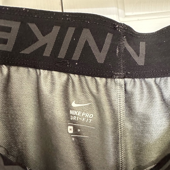 ‼️ Women’s Nike just do it workout shorts (included in BOGO 50% off) - Picture 4 of 4